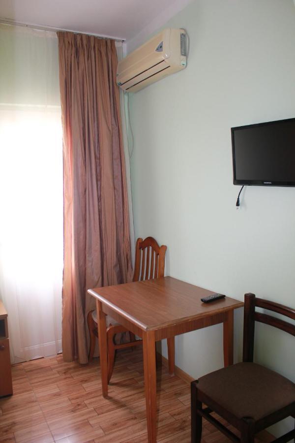 Hotel Premium อูเรคี ภายนอก รูปภาพ