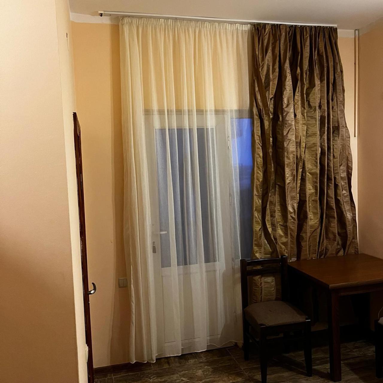 Hotel Premium อูเรคี ภายนอก รูปภาพ